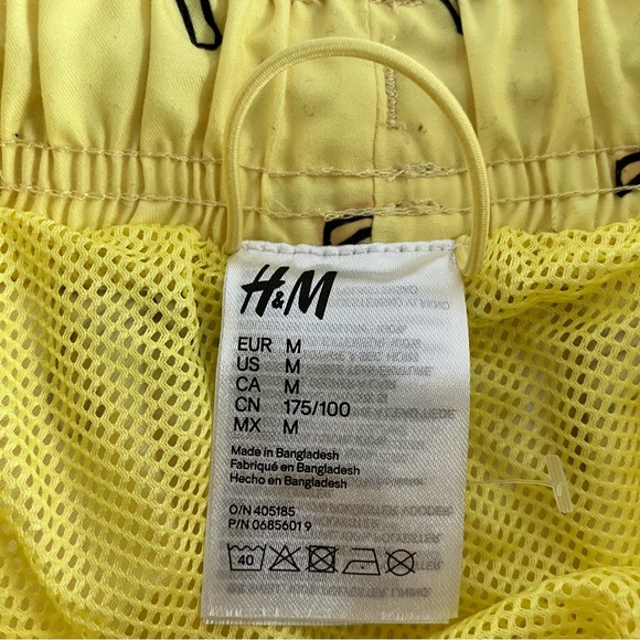 H&M men's swim trunks - banana pattern, size Medium, NWOT - Picture 5 of 5